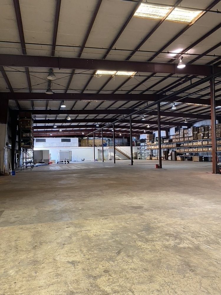 Manufacturing and Distribution Facility : 800 Kemp St, Merritt Island, FL 32952